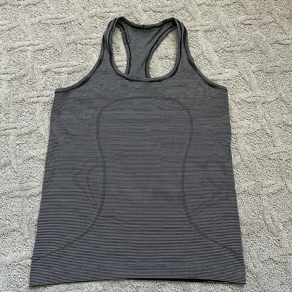 Lululemon Swiftly Tech Racerback Tank - size 10 - Black/White Stripe